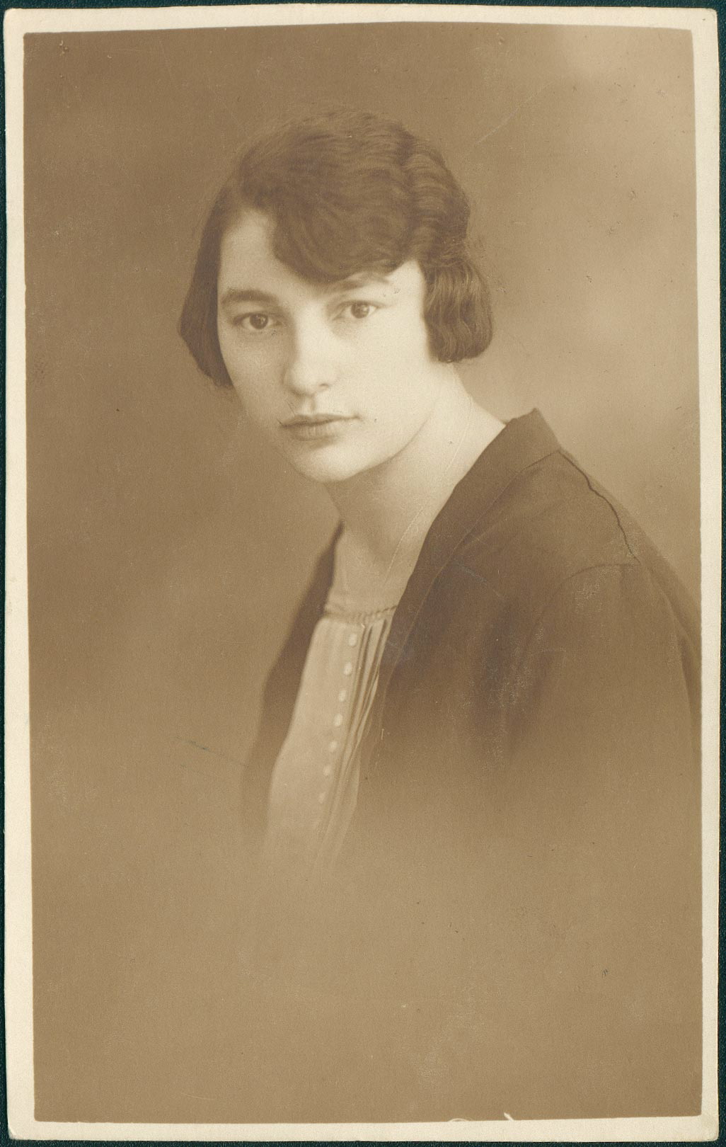 1924-Lies-Bastian-(19-jaar)