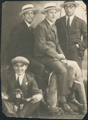 1924-Willem-Bressers-en-zijn-vrienden-2